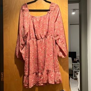 NWT! Banana Republic off the shoulder pink paisley dress